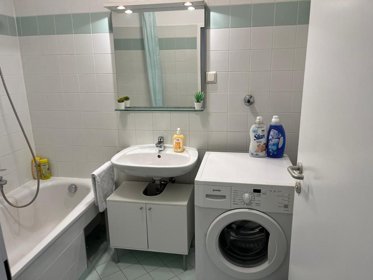 비엔나 Cool Schonbrunn Apt 2Br 아파트 외부 사진